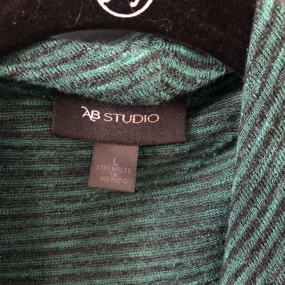 AB Studio Cardigan w/Button - Picture 3 of 6